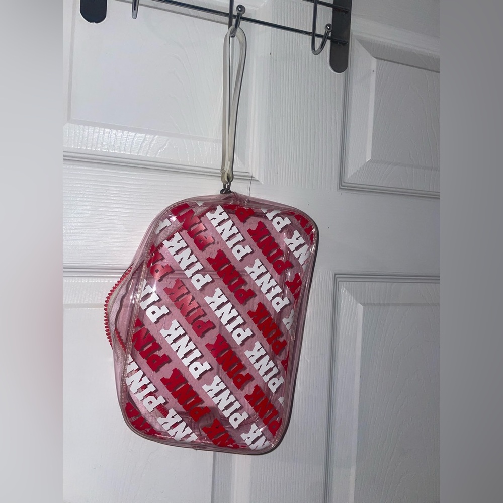 PINK Wristbag